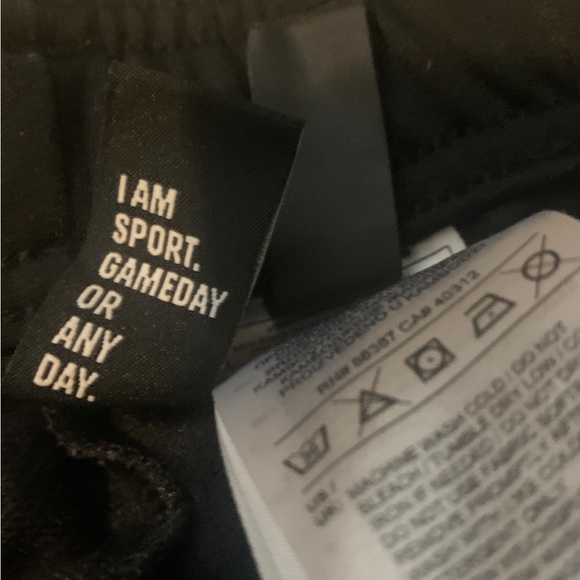 ADIDAS women’s jogging pants.  Size Large - Picture 4 of 5